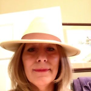 Meet your Posher, Robin